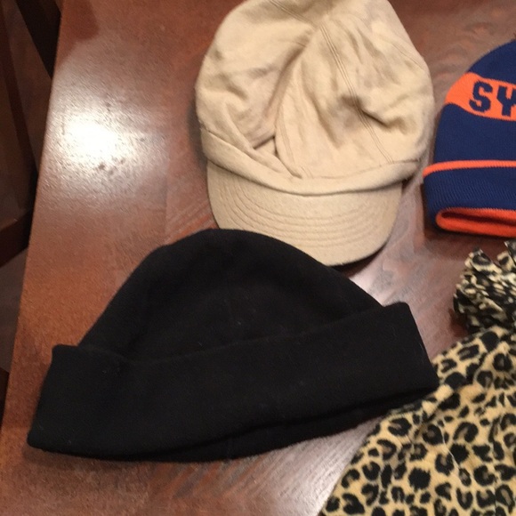 Winter and Fall Hats Assortment - Picture 2 of 4